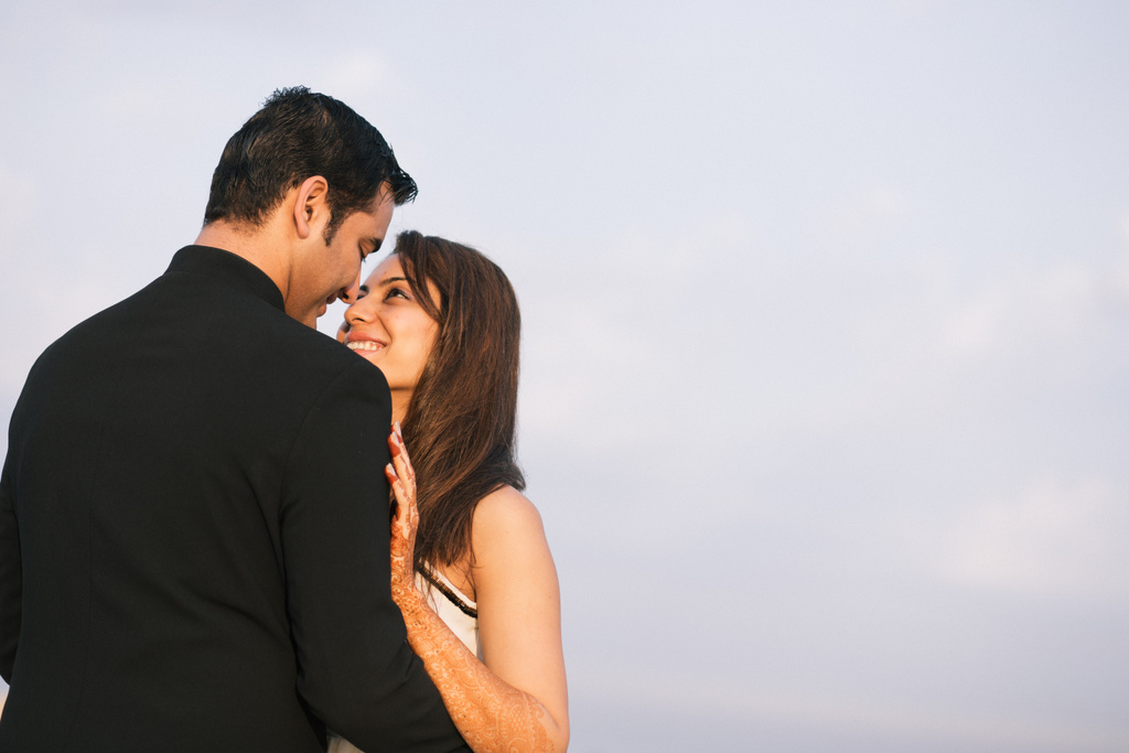 goa-beach-pre-wedding-couple-session-into-candid-photography-mk-151.jpg