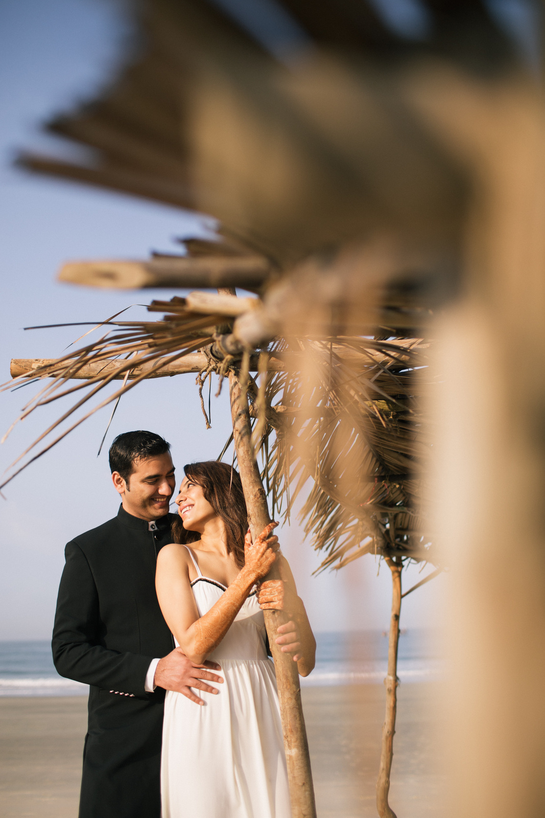 goa-beach-pre-wedding-couple-session-into-candid-photography-mk-221.jpg