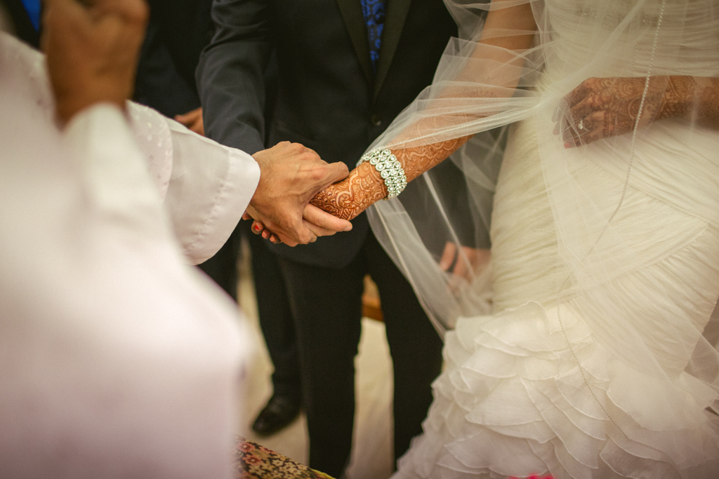 church-wedding-mumbai-into-candid-photography-6244.jpg