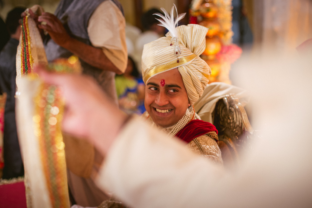 into-candid-photography-hindu-wedding-mumbai-ks-29.jpg
