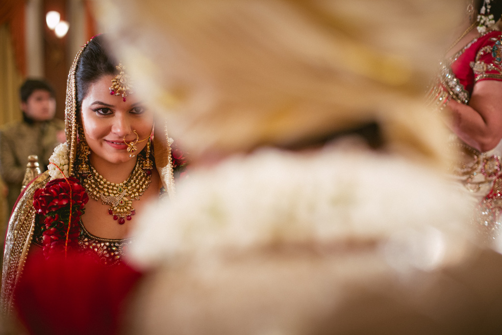into-candid-photography-hindu-wedding-mumbai-ks-33.jpg