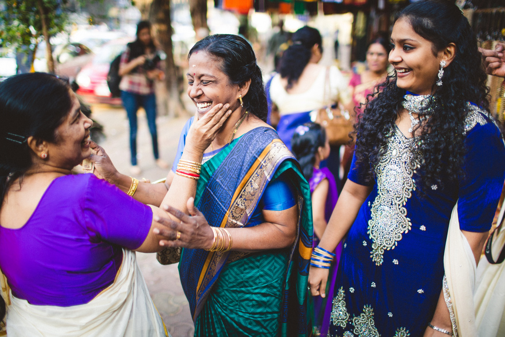 mumbai-candid-wedding-photographer-into-candid-av-03.jpg