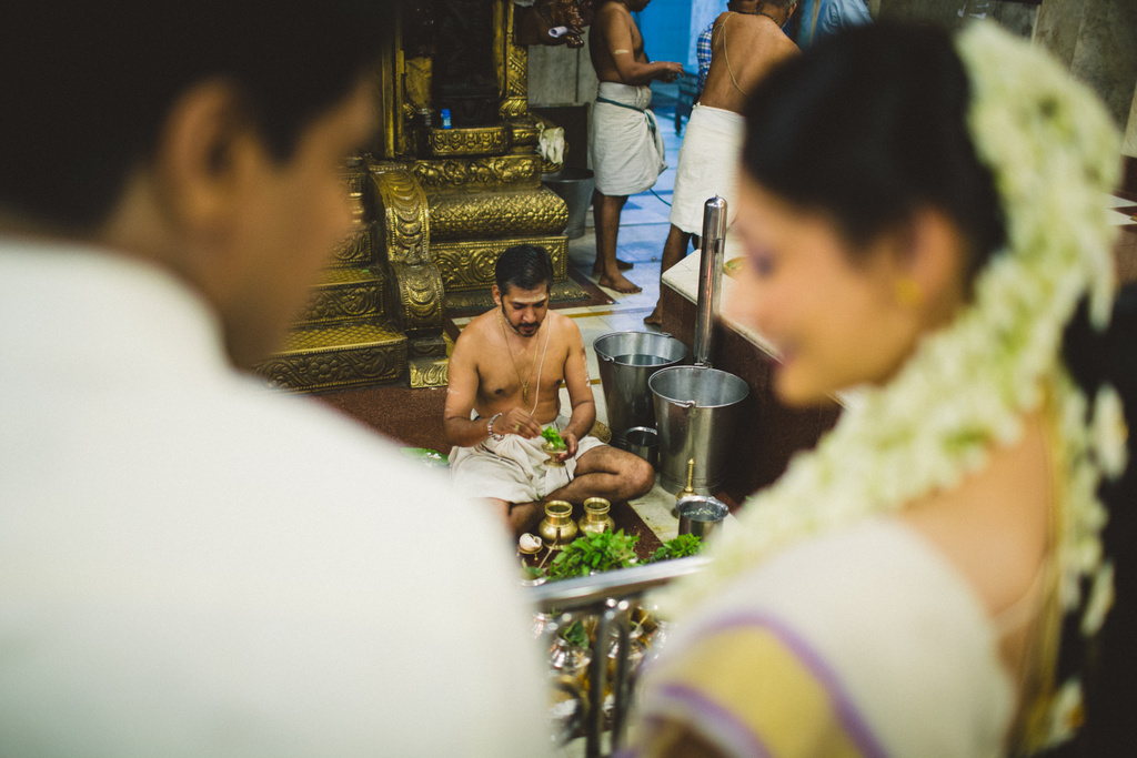 mumbai-candid-wedding-photographer-into-candid-av-10.jpg