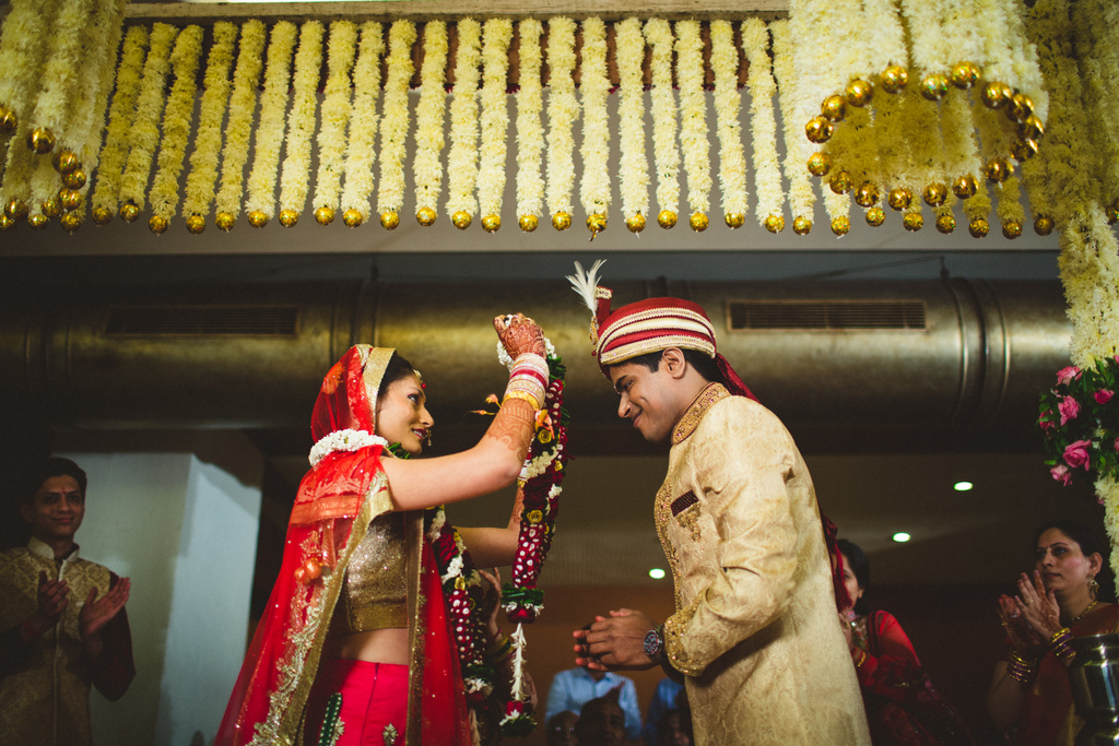 mumbai-candid-wedding-photographer-into-candid-av-31.jpg