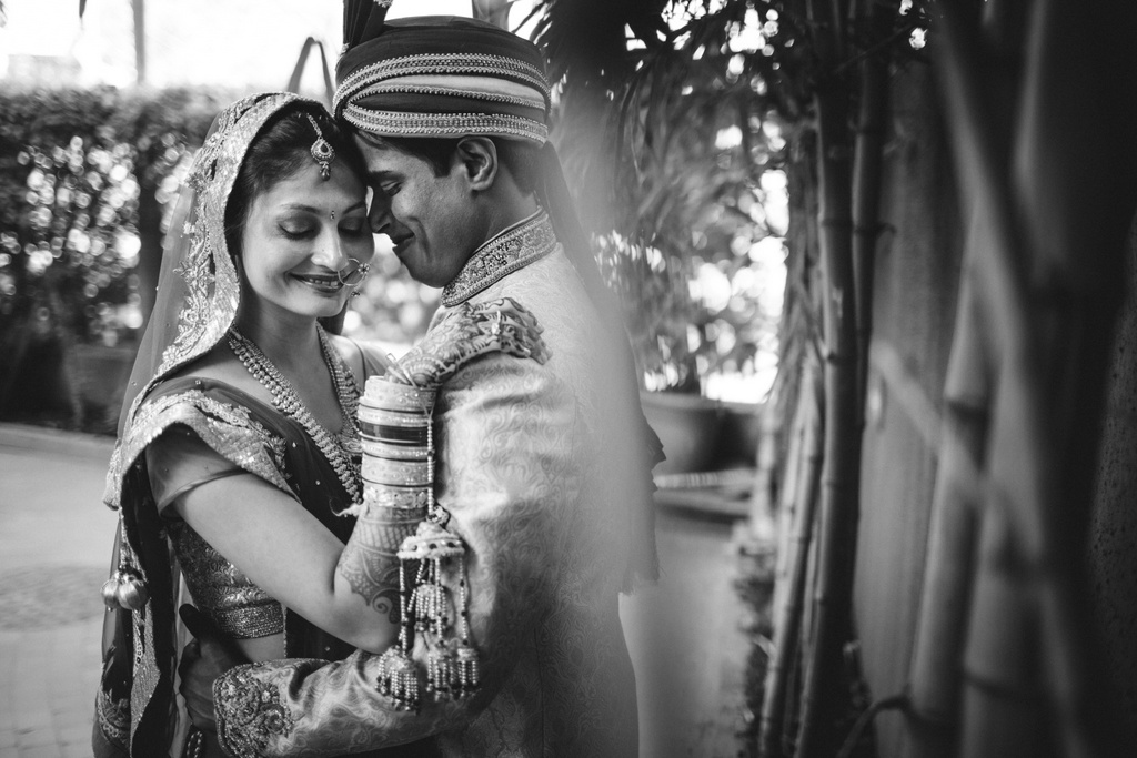 mumbai-candid-wedding-photographer-into-candid-av-42.jpg