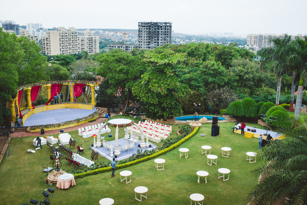 pune-corinthains-wedding-into-candid-photography-da-21.jpg