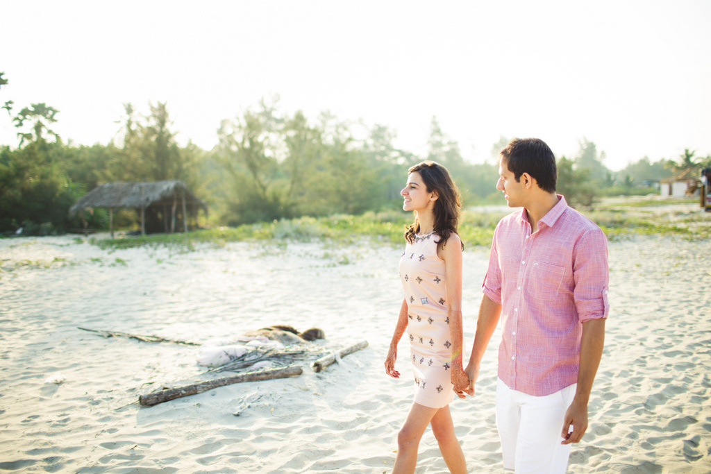 zuri-goa-wedding-couple-session-intocandid-photography-rg-18.jpg