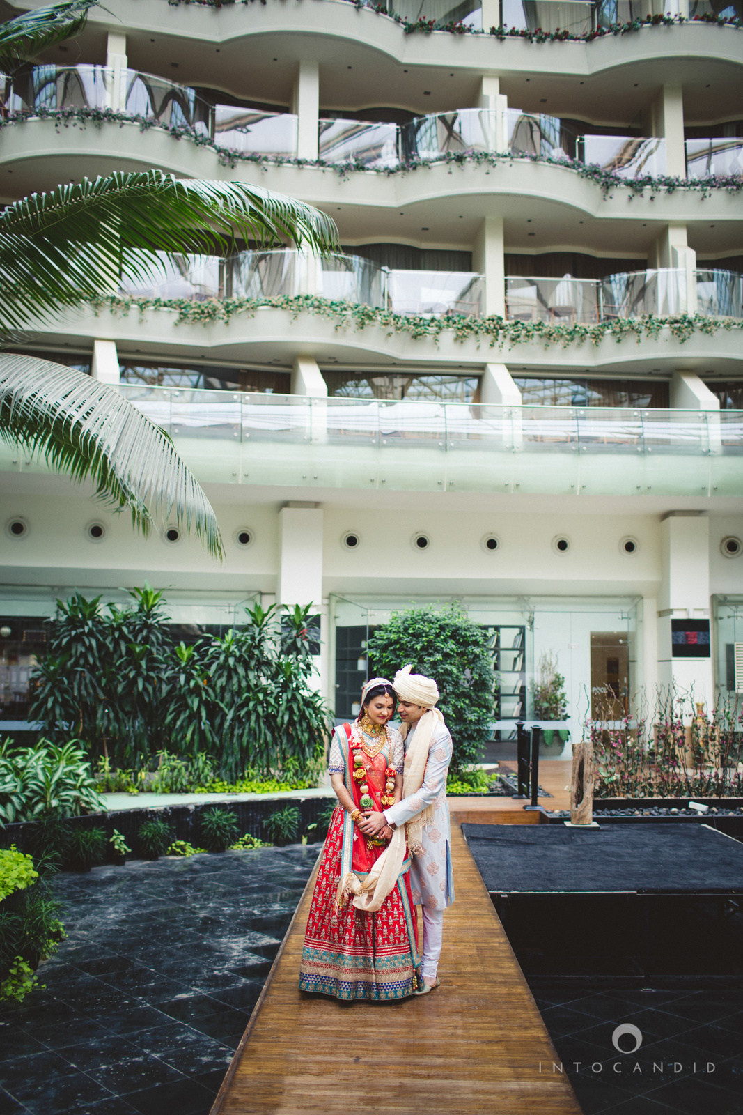 saharastar-mumbai-hindu-wedding-photography-intocandid-ma-50.jpg