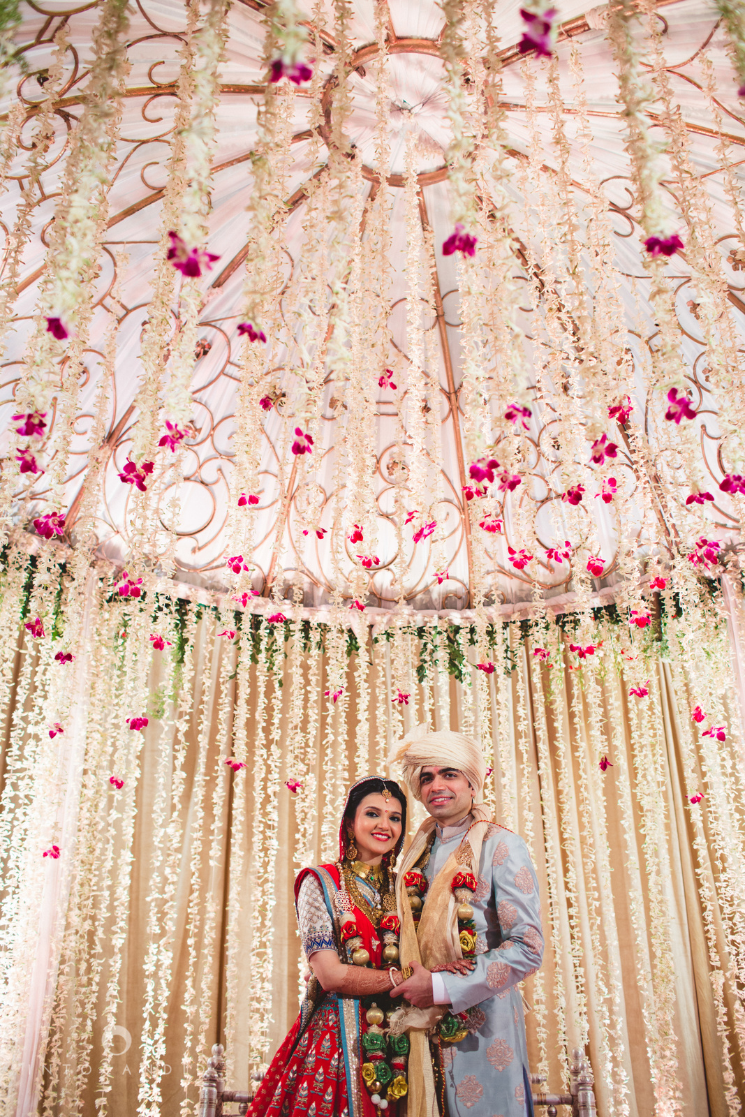 saharastar-mumbai-hindu-wedding-photography-intocandid-ma-49.jpg