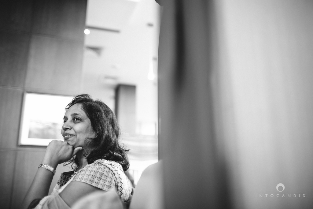 01-dubai-destination-wedding-into-candid-photography-mehendi-pr-08.jpg