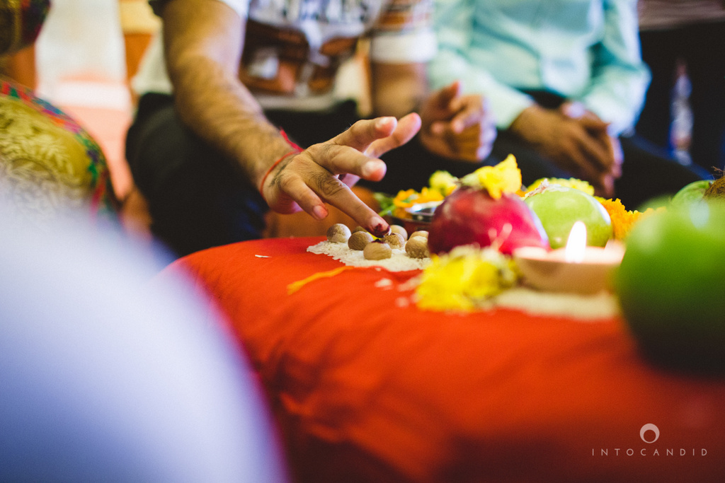 dubai-destination-wedding-into-candid-photography-haldi-pr-054.jpg