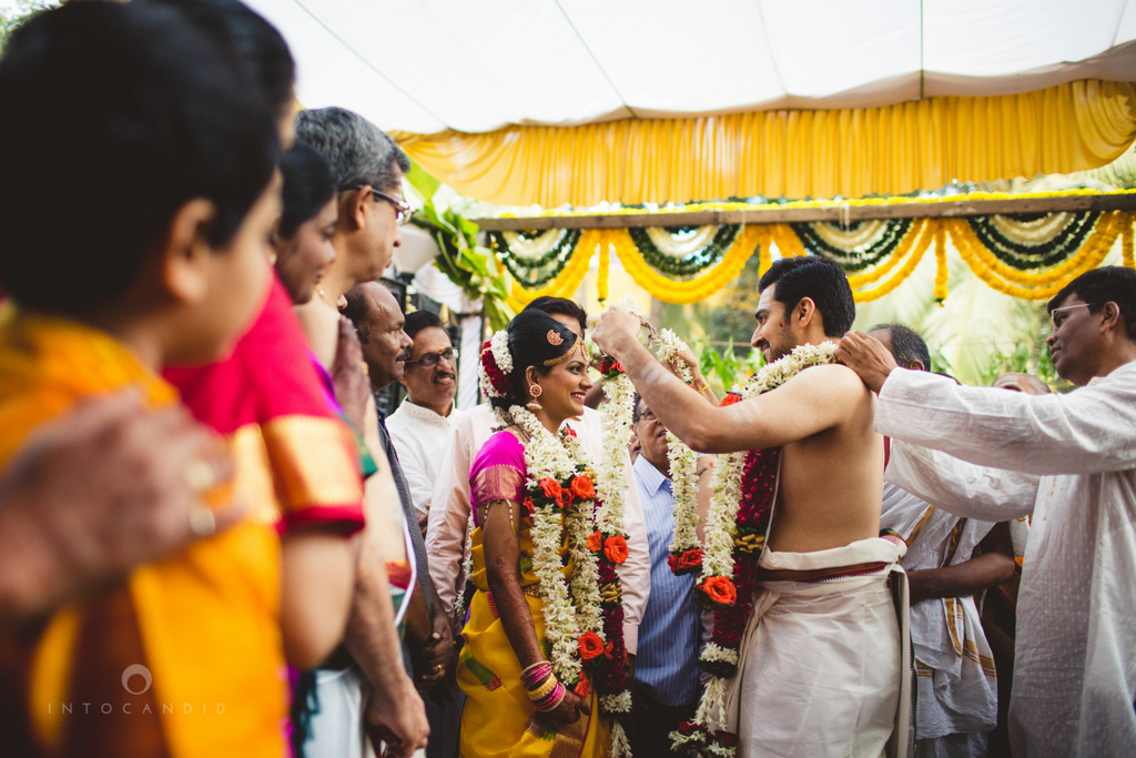 mumbai-wedding-photography-intocandid-southindian-wedding-photographer-ag-16.jpg