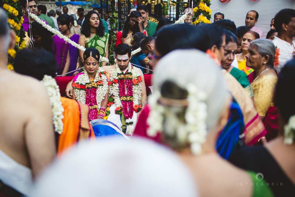 mumbai-wedding-photography-intocandid-southindian-wedding-photographer-ag-20.jpg