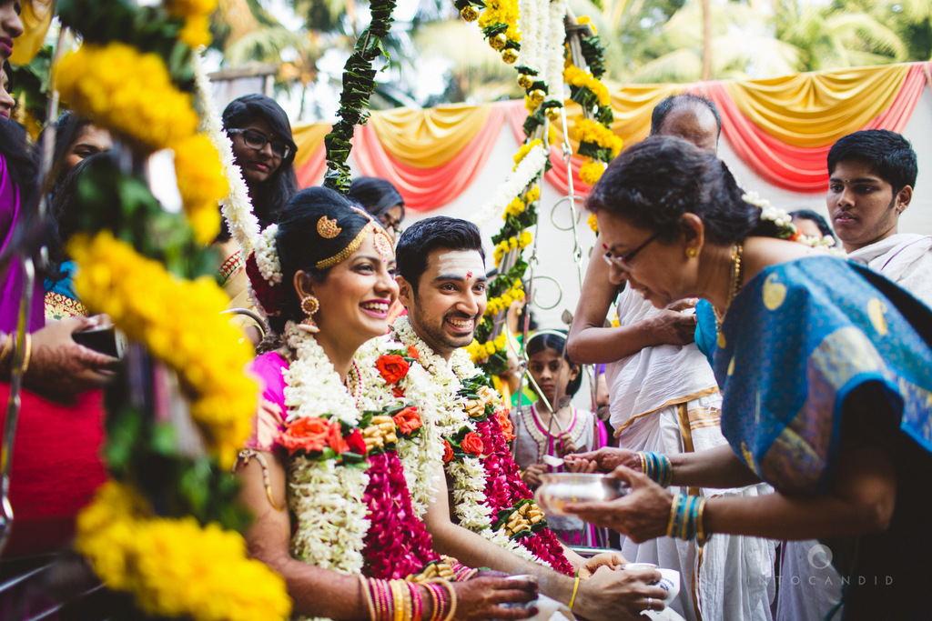 mumbai-wedding-photography-intocandid-southindian-wedding-photographer-ag-26.jpg