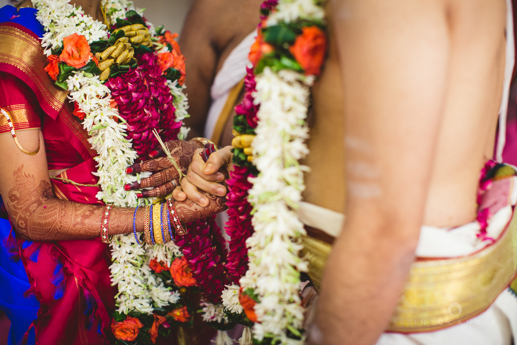 mumbai-wedding-photography-intocandid-southindian-wedding-photographer-ag-57.jpg