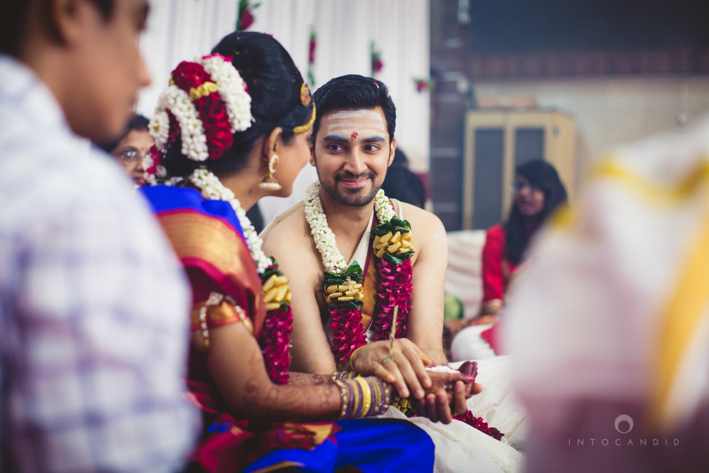 mumbai-wedding-photography-intocandid-southindian-wedding-photographer-ag-60.jpg