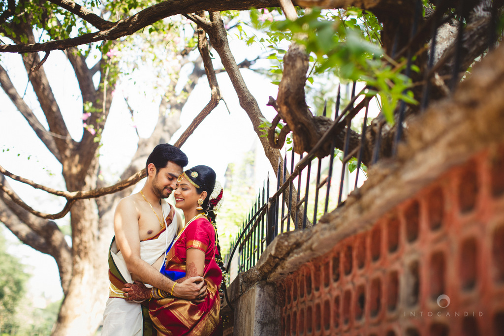 mumbai-wedding-photography-intocandid-southindian-wedding-photographer-ag-70.jpg