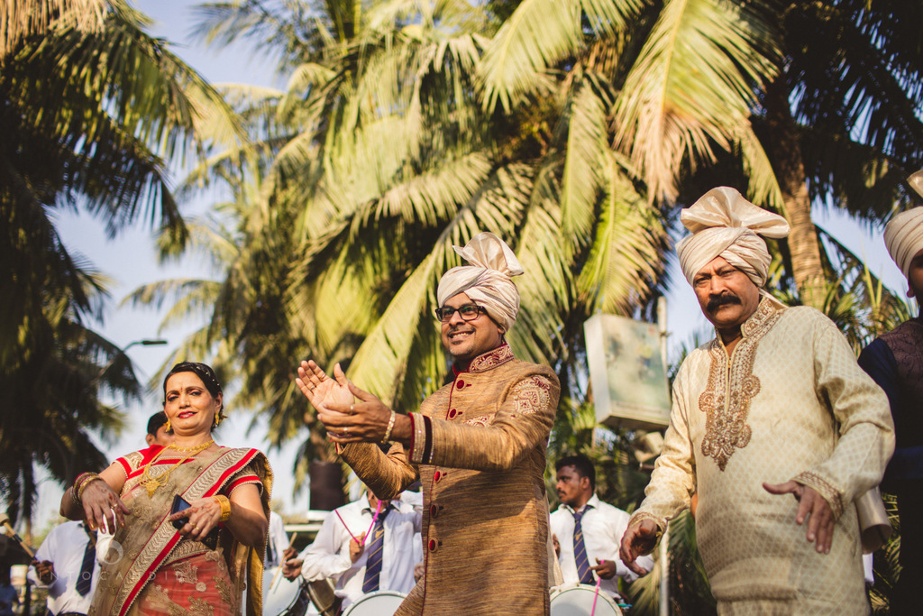 mumbai-gujarati-wedding-photographer-intocandid-photography-tg-035.jpg