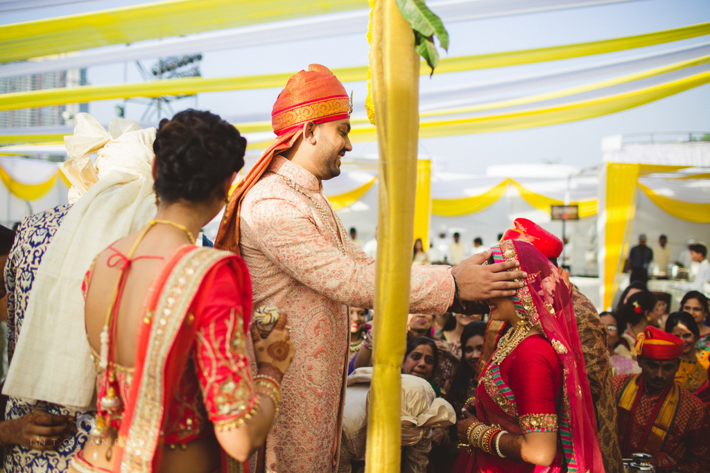 mumbai-gujarati-wedding-photographer-intocandid-photography-tg-047.jpg