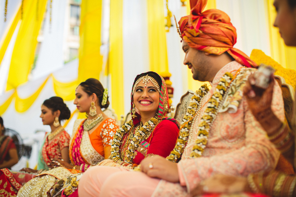 mumbai-gujarati-wedding-photographer-intocandid-photography-tg-068.jpg