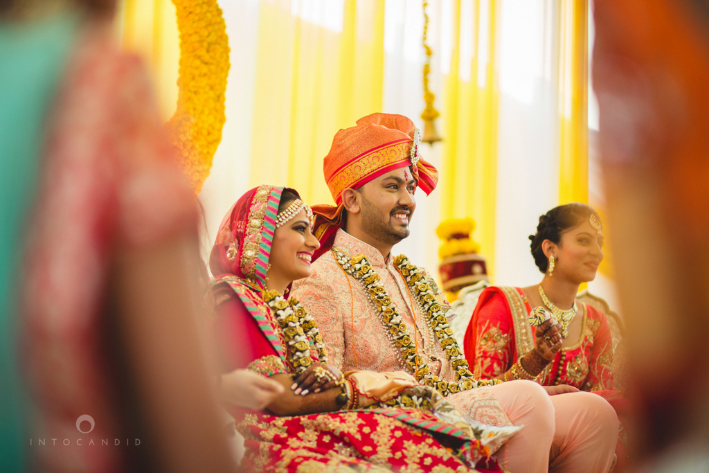 mumbai-gujarati-wedding-photographer-intocandid-photography-tg-075.jpg