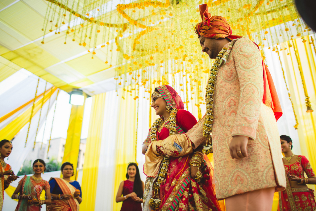 mumbai-gujarati-wedding-photographer-intocandid-photography-tg-076.jpg