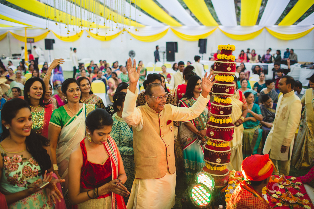 mumbai-gujarati-wedding-photographer-intocandid-photography-tg-082.jpg