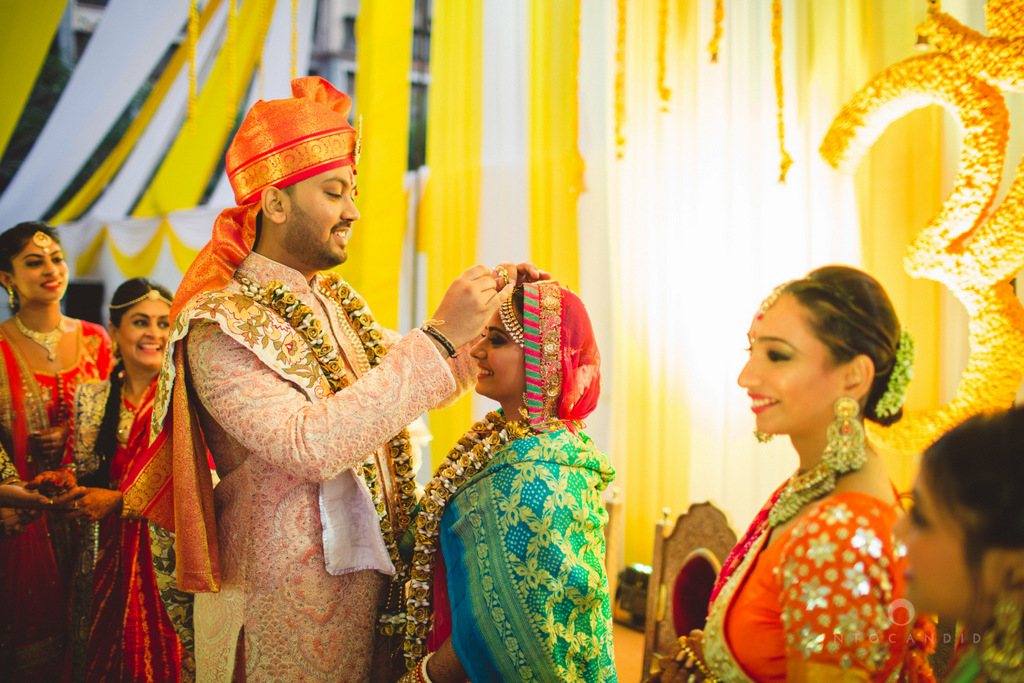 mumbai-gujarati-wedding-photographer-intocandid-photography-tg-090.jpg