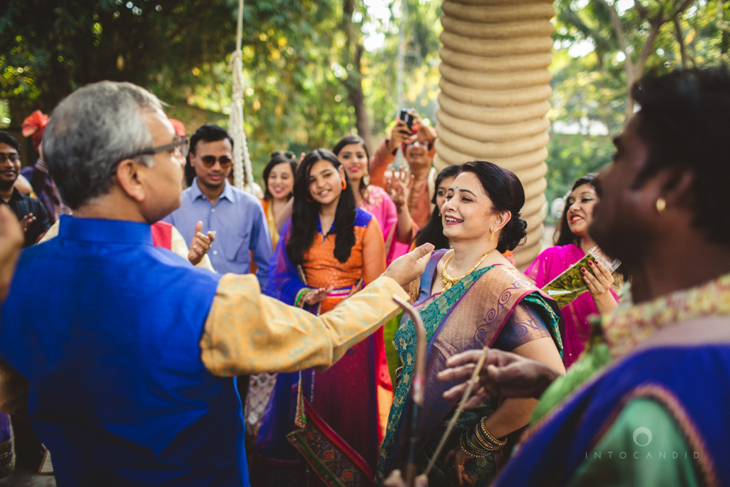 renaissance-powai-wedding-mumbai-intocandid-photography-23.jpg