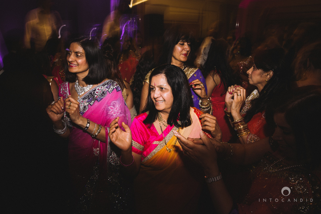 london-uk-manor-hotel-solihull-wedding-photography-intocandid-destination-photographers-ketan-manasvi-neetavimal-250.jpg