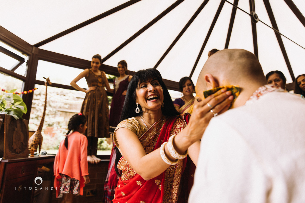 coventry-wedding-photography-wedding-destination-photographers-asian-wedding-hindu-intocandid-manasvi-ketan-photographer-47.jpg