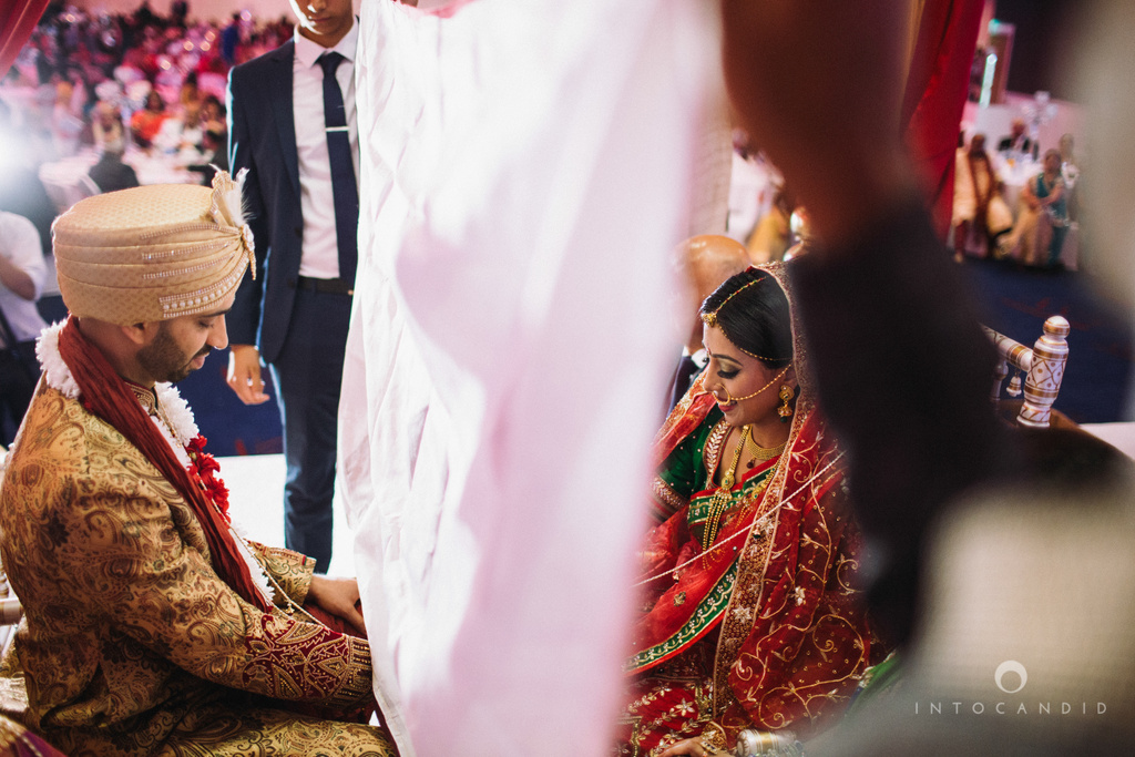 birmingham-wedding-photographer-uk-destination-wedding-photography-intocandid-ketan-manasvi-wedding-photographer-085.jpg