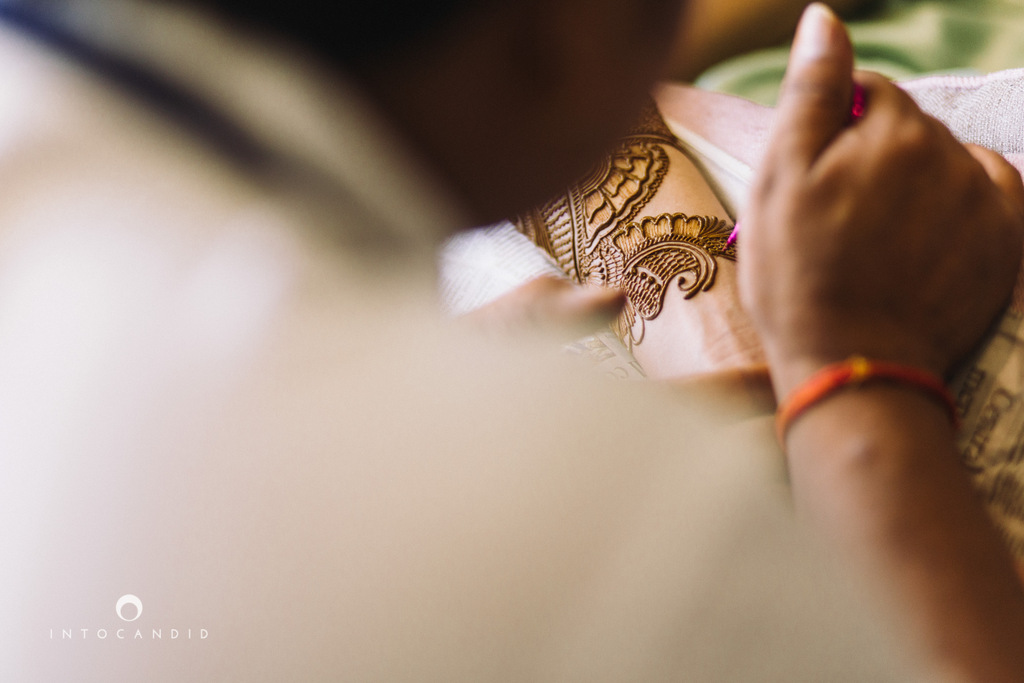 leela-kovalam-wedding-destination-indian-wedding-photography-intocandid-ra-05.jpg