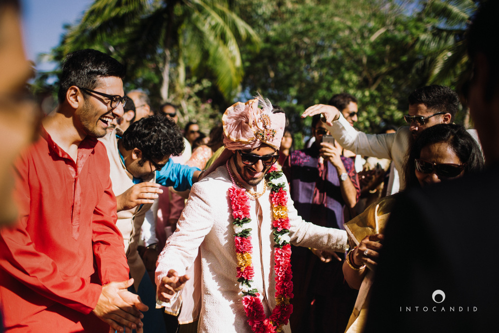 leela-kovalam-wedding-destination-indian-wedding-photography-intocandid-ra-28.jpg