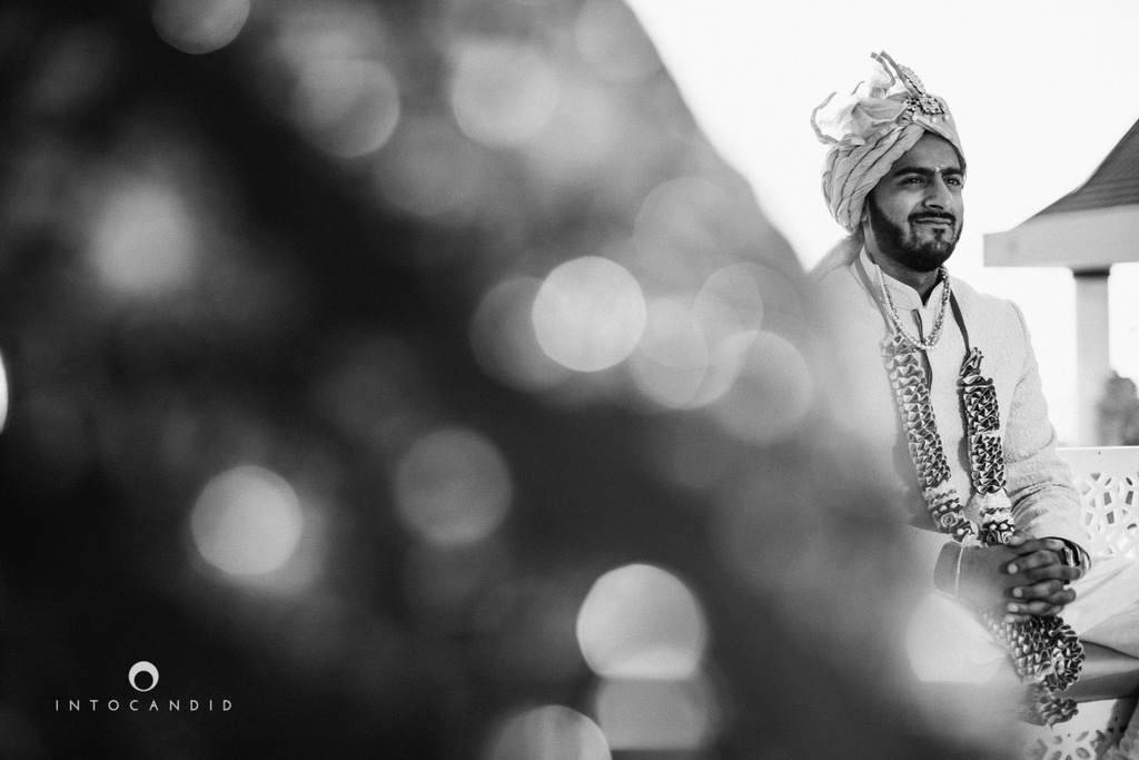 leela-kovalam-wedding-destination-indian-wedding-photography-intocandid-ra-44.jpg