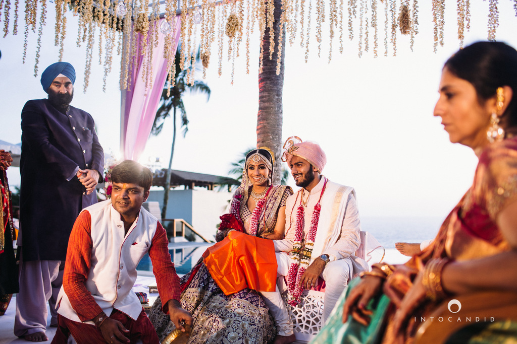 leela-kovalam-wedding-destination-indian-wedding-photography-intocandid-ra-57.jpg