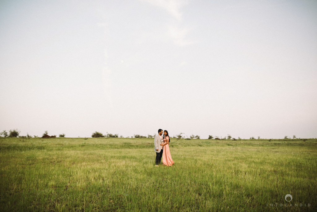 vineyardprewedding-coupleshoot-intocandid-photography-destination-wedding-photographer-10.jpg