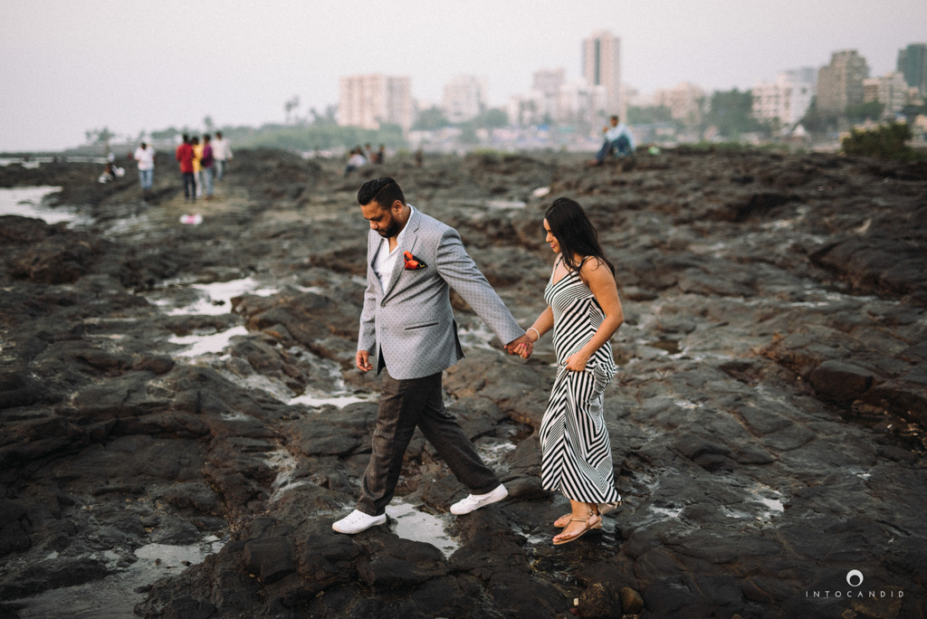 candid-wedding-photographer-mumbai-candid-wedding-photography-couple-shoot-prewedding-24.jpg
