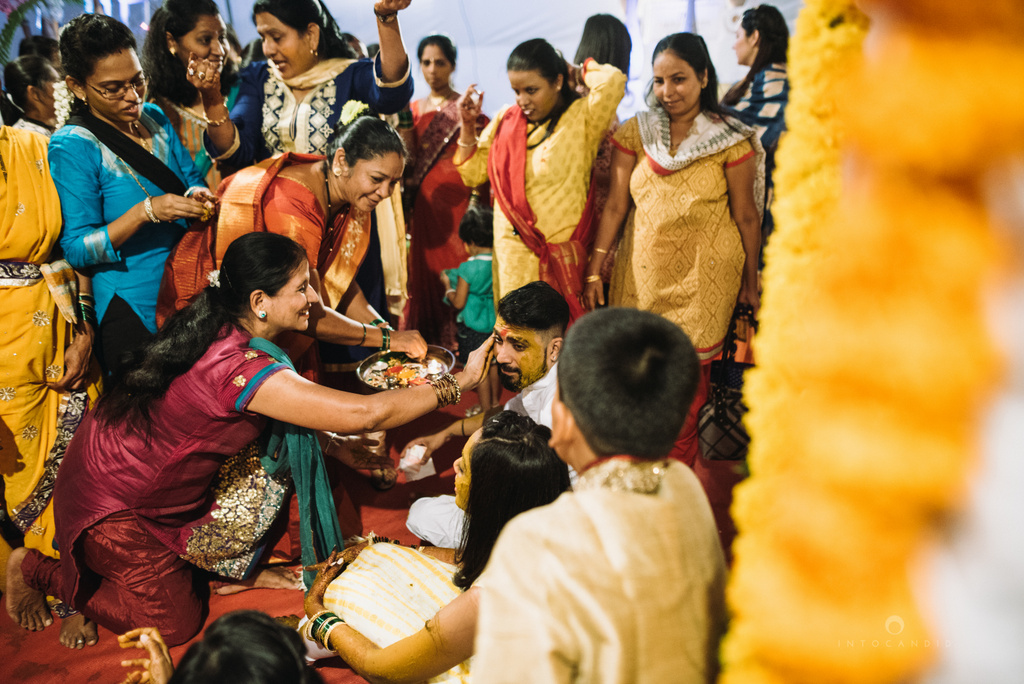 mumbai_marathi_wedding_photographer_intocandid_photography_ketan_manasvi_024.jpg