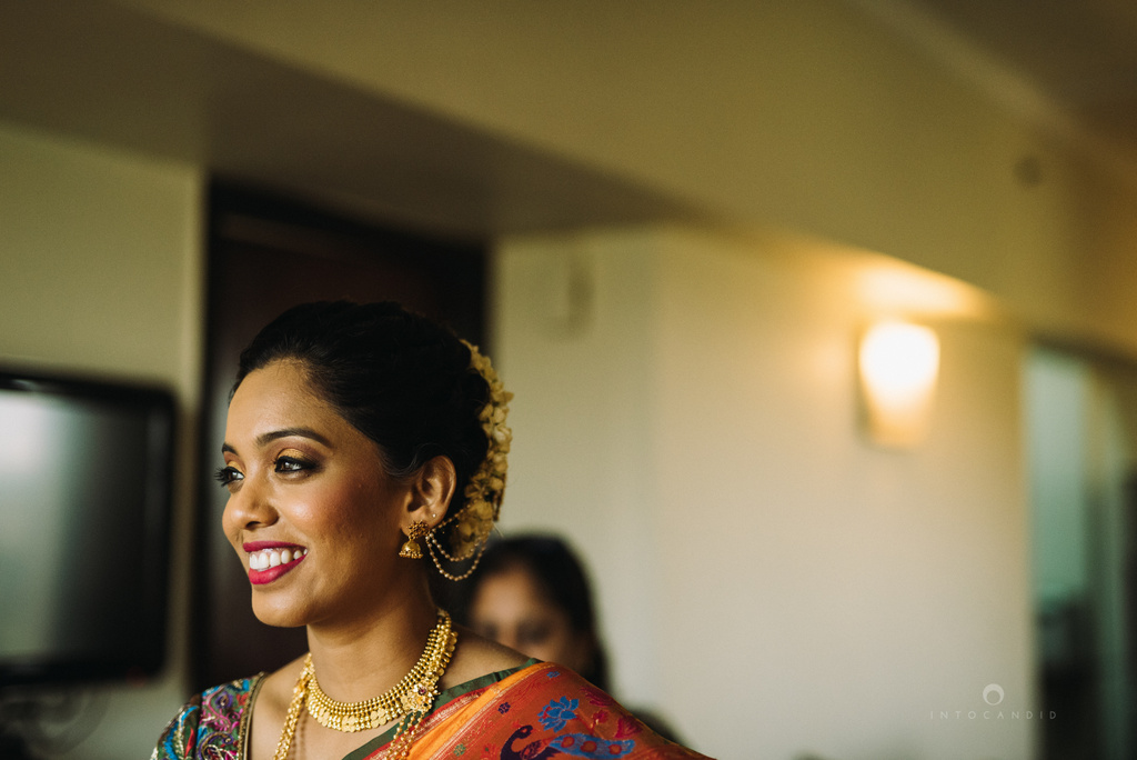 mumbai_marathi_wedding_photographer_intocandid_photography_ketan_manasvi_049.jpg