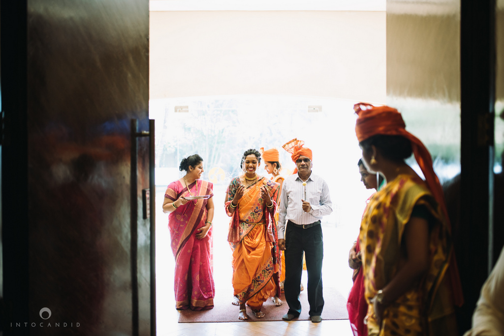 mumbai_marathi_wedding_photographer_intocandid_photography_ketan_manasvi_081.jpg