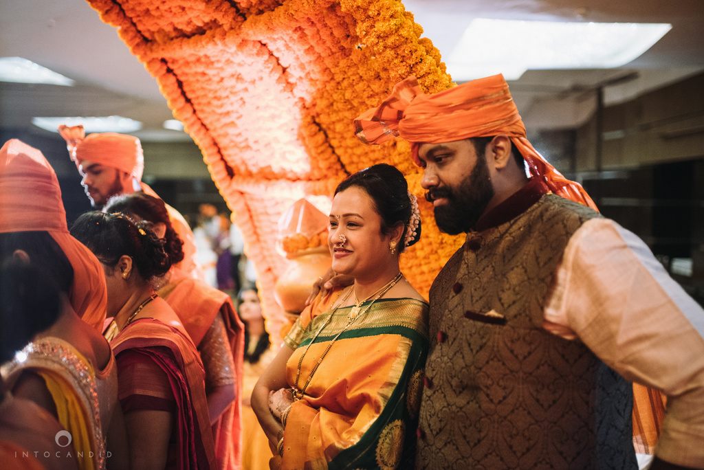 mumbai_marathi_wedding_photographer_intocandid_photography_ketan_manasvi_094.jpg