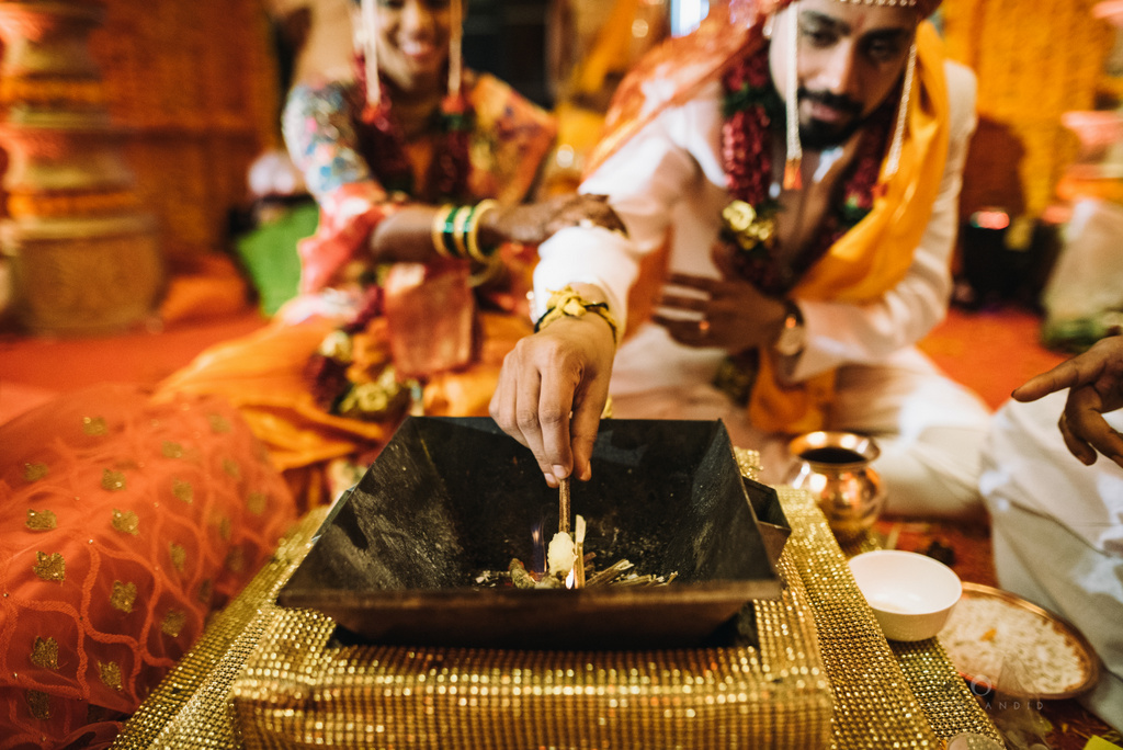 mumbai_marathi_wedding_photographer_intocandid_photography_ketan_manasvi_111.jpg