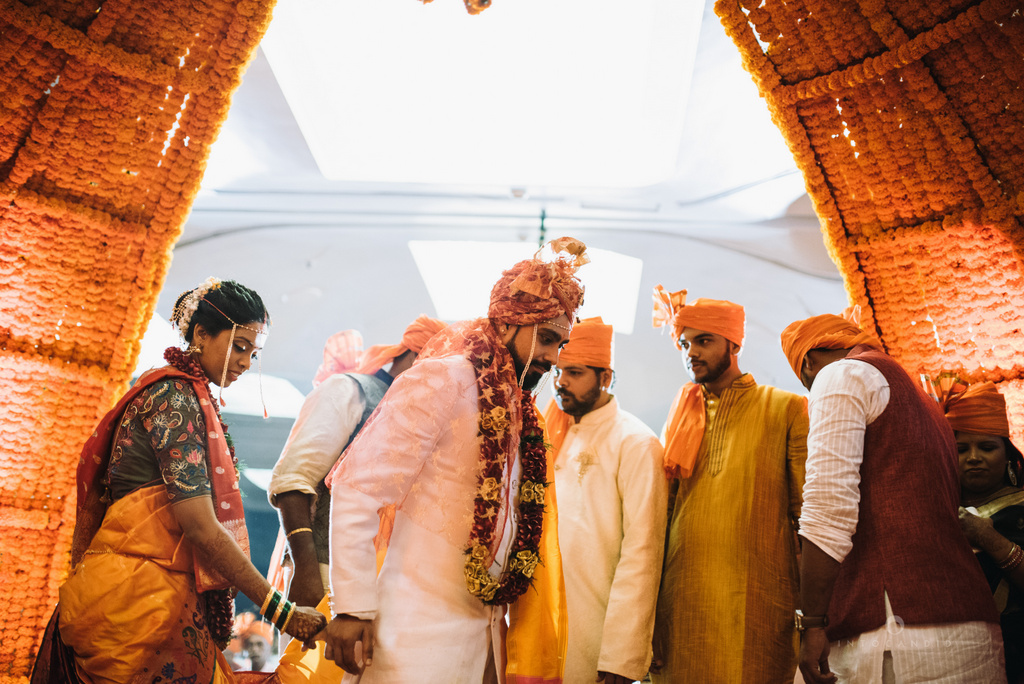 mumbai_marathi_wedding_photographer_intocandid_photography_ketan_manasvi_114.jpg