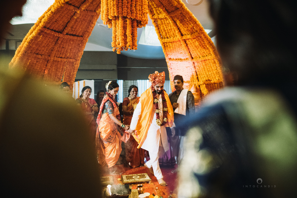 mumbai_marathi_wedding_photographer_intocandid_photography_ketan_manasvi_116.jpg