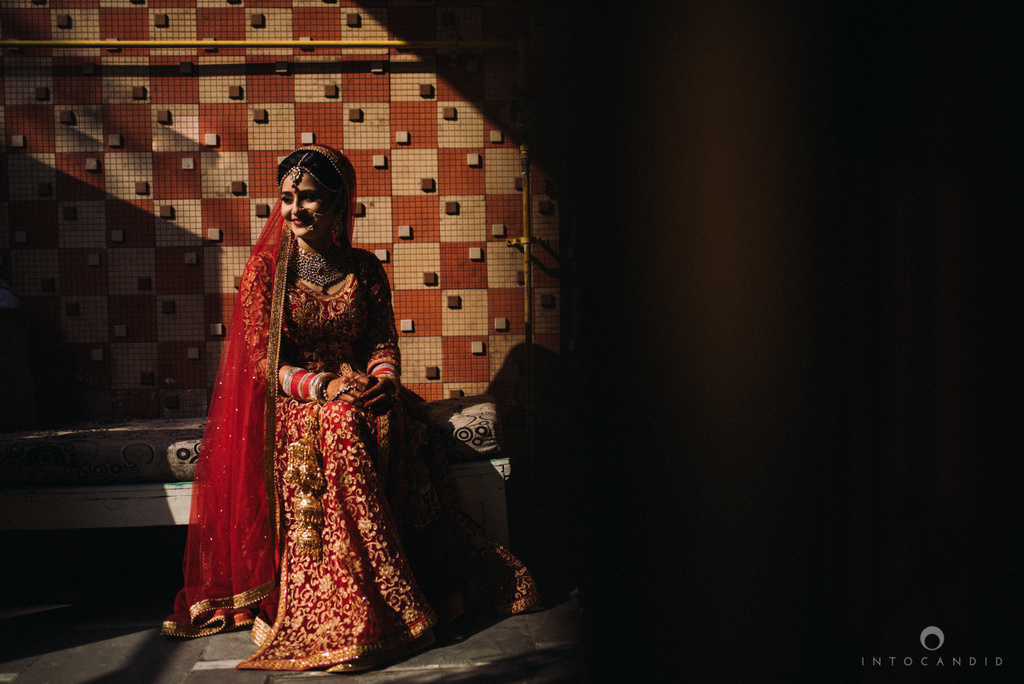 mumbai_wedding_photographer_delhi_wedding_intocandid_ketan_manasvi_lakhbir_dotdusk_photographer_24.jpg