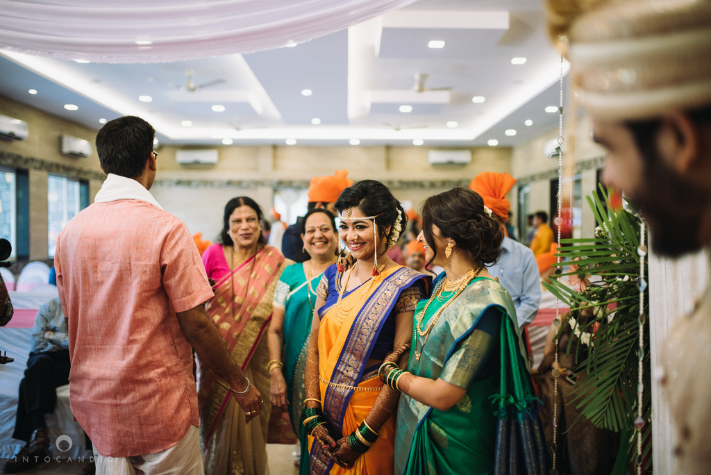 mumbai_wedding_photographer_maharasthrian_wedding_photographer_ta_16.jpg