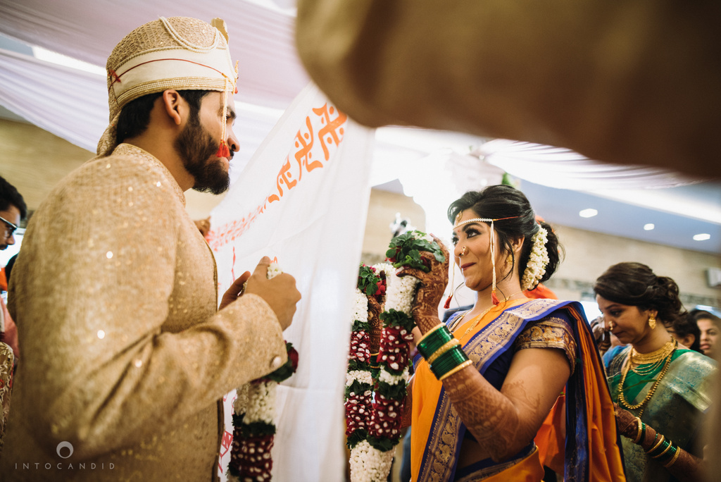 mumbai_wedding_photographer_maharasthrian_wedding_photographer_ta_25.jpg