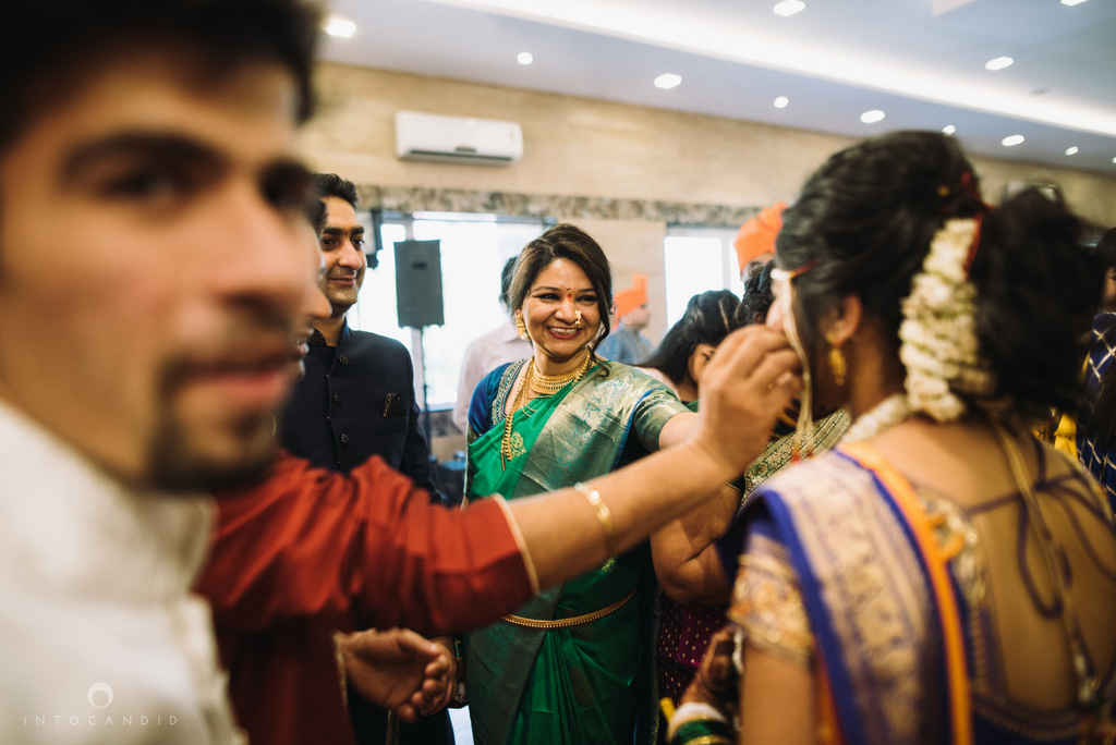 mumbai_wedding_photographer_maharasthrian_wedding_photographer_ta_54.jpg
