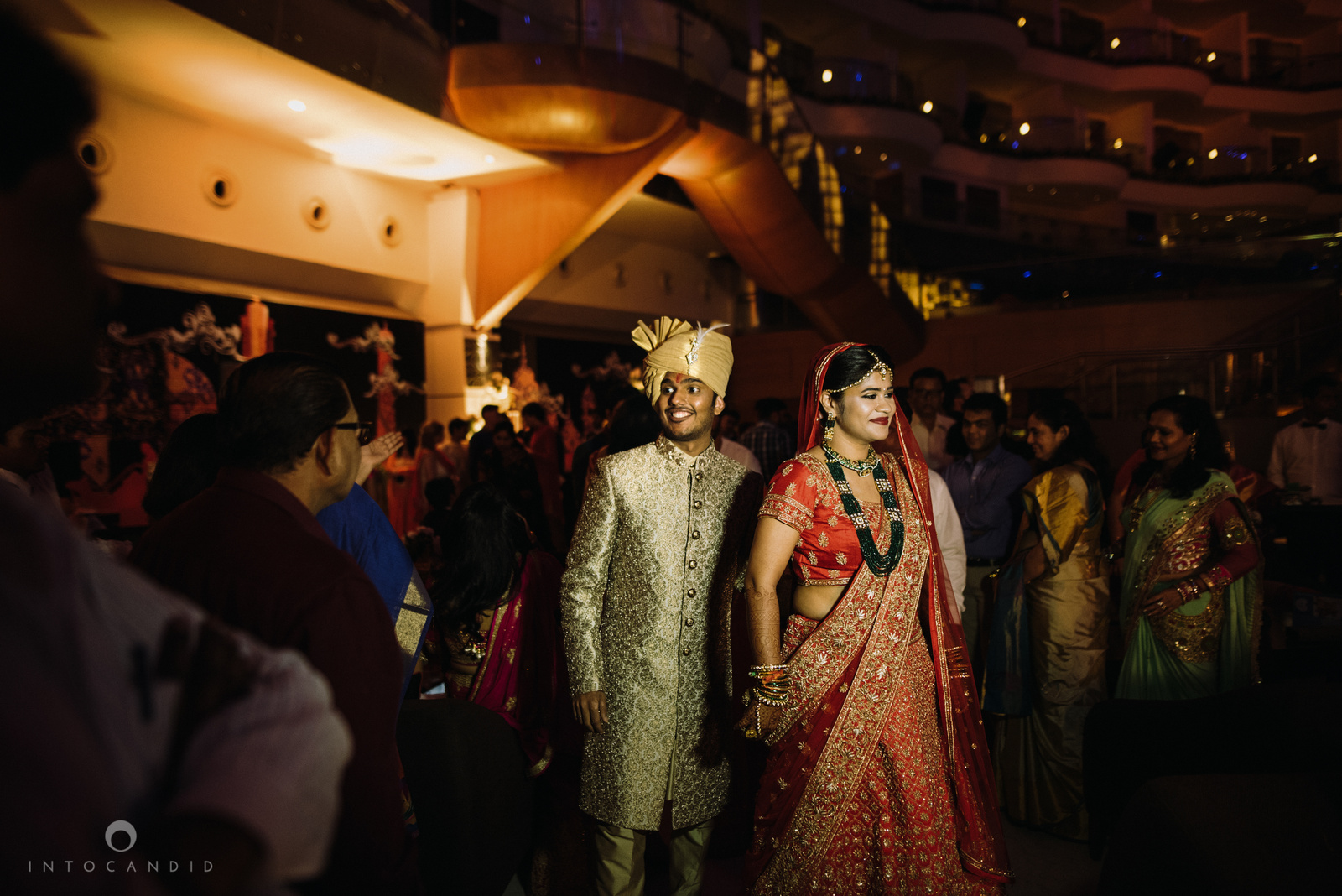 mumbai_wedding_photographer_intocandid_saharastar_ketan_manasvi_ts_020.jpg